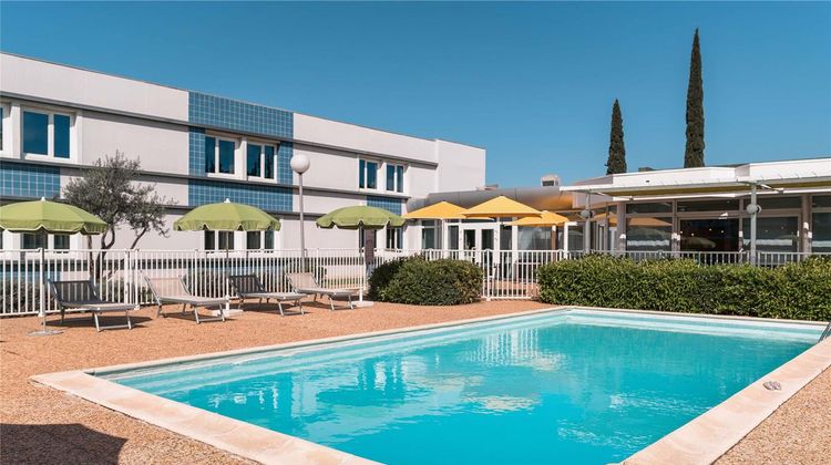 Ibis Styles Marseille Provence Airport Pool