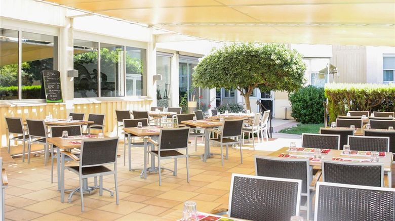 <b>Ibis Styles Toulon La Seyne Pool</b>. Images powered by <a href="https://iceportal.shijigroup.com/" title="IcePortal" target="_blank">IcePortal</a>.