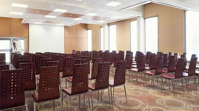 <b>Ibis Styles Toulon La Seyne Meeting</b>. Images powered by <a href="https://iceportal.shijigroup.com/" title="IcePortal" target="_blank">IcePortal</a>.