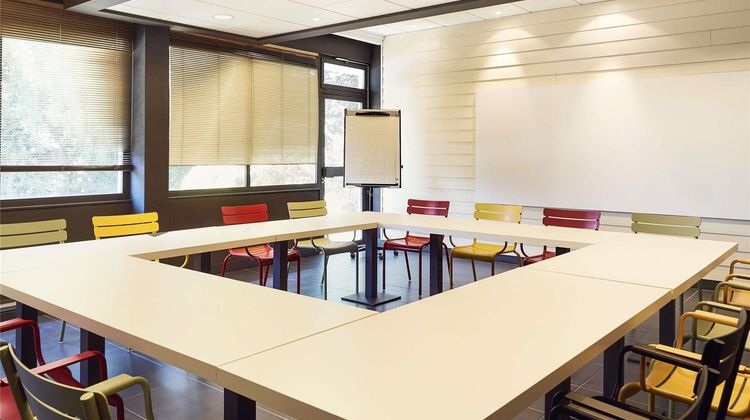Ibis Styles Toulon La Seyne Exterior