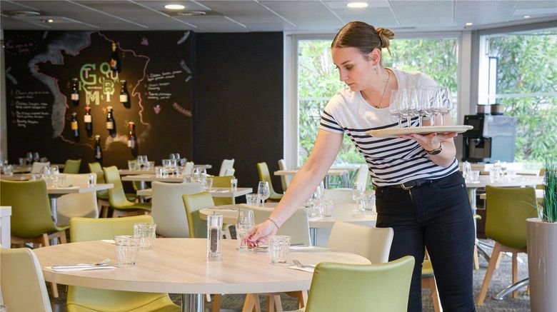<b>Novotel Toulouse Purpan Restaurant</b>. Images powered by <a href="https://iceportal.shijigroup.com/" title="IcePortal" target="_blank">IcePortal</a>.