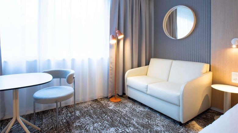 <b>Novotel Mulhouse Bale Fribourg Room</b>. Images powered by <a href="https://iceportal.shijigroup.com/" title="IcePortal" target="_blank">IcePortal</a>.