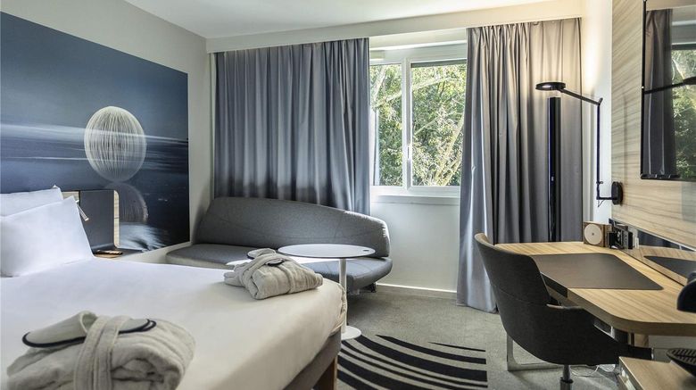 <b>Novotel Valence Sud Room</b>. Images powered by <a href="https://iceportal.shijigroup.com/" title="IcePortal" target="_blank">IcePortal</a>.