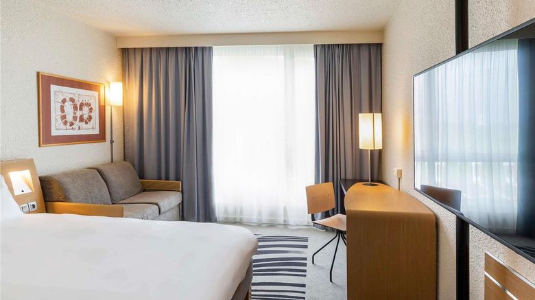 <b>Novotel Valenciennes Aerodrome Room</b>. Images powered by <a href="https://iceportal.shijigroup.com/" title="IcePortal" target="_blank">IcePortal</a>.
