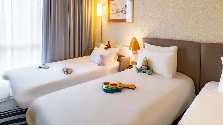 Novotel Valenciennes Aerodrome Room