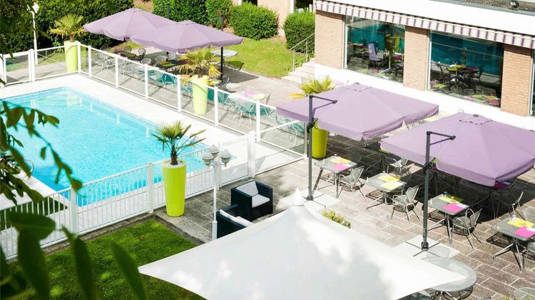 Novotel Valenciennes Aerodrome Exterior