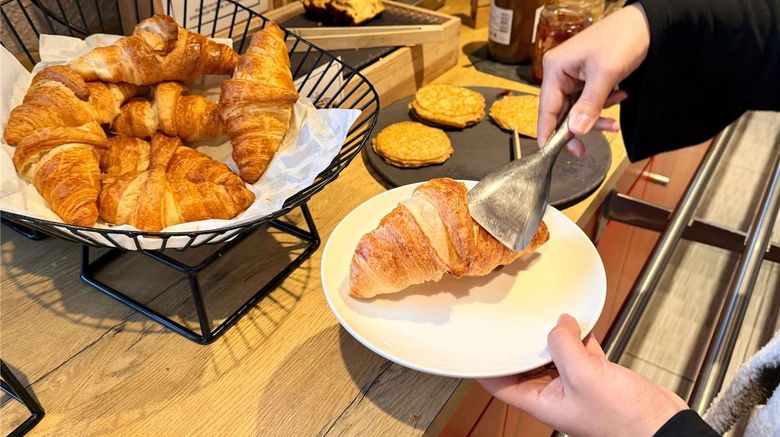 <b>Ibis Hotel Rennes Centre Restaurant</b>. Images powered by <a href="https://iceportal.shijigroup.com/" title="IcePortal" target="_blank">IcePortal</a>.