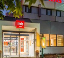 Ibis Hotel Rennes Centre Exterior