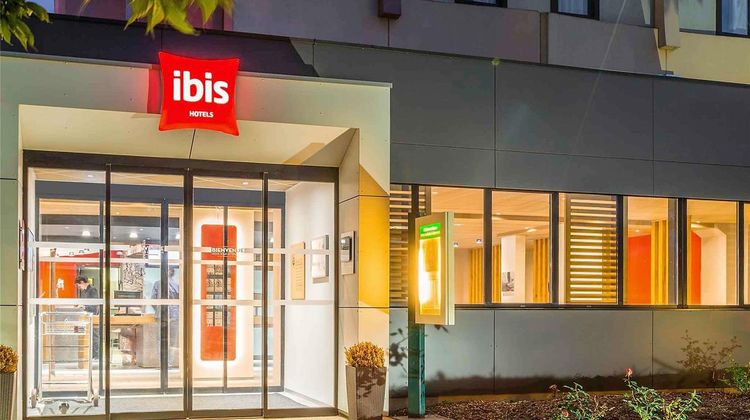 Ibis Hotel Rennes Centre Exterior