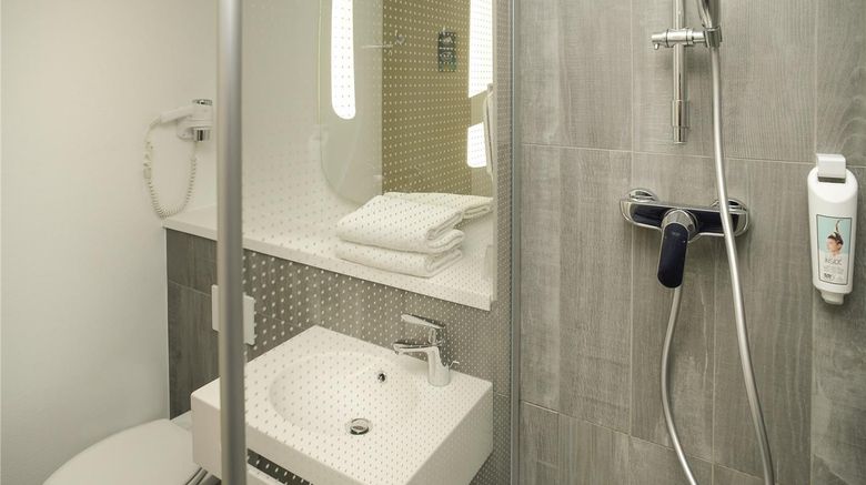 <b>Ibis Gerland Room</b>. Images powered by <a href="https://iceportal.shijigroup.com/" title="IcePortal" target="_blank">IcePortal</a>.