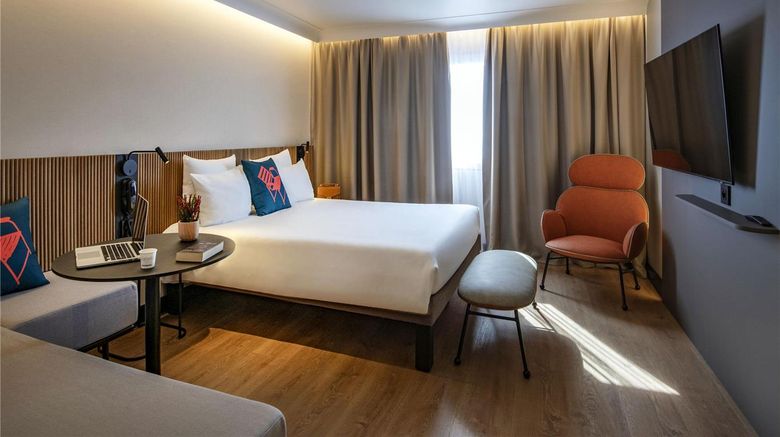 <b>Novotel Nice Aeroport Arenas Room</b>. Images powered by <a href="https://iceportal.shijigroup.com/" title="IcePortal" target="_blank">IcePortal</a>.