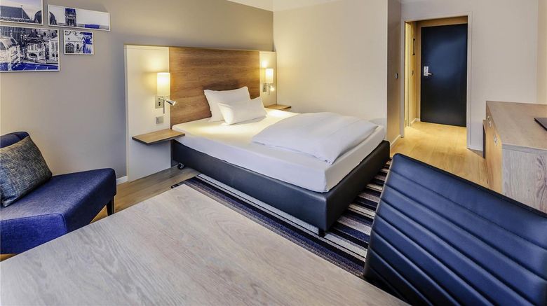 <b>Mercure Hotel Aachen Europaplatz Room</b>. Images powered by <a href="https://iceportal.shijigroup.com/" title="IcePortal" target="_blank">IcePortal</a>.