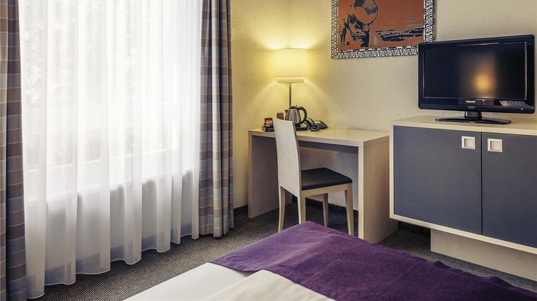 <b>Mercure Hotel Berlin City West Room</b>. Images powered by <a href="https://iceportal.shijigroup.com/" title="IcePortal" target="_blank">IcePortal</a>.