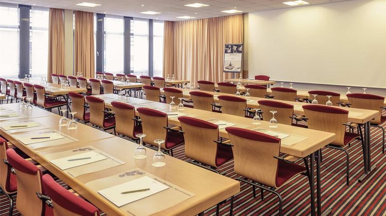 Mercure Hotel Frankfurt Eschborn Ost Exterior