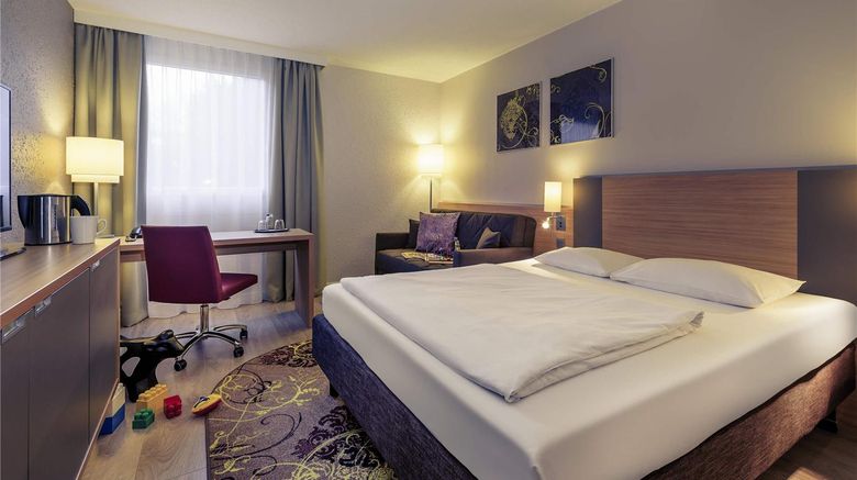 <b>Mercure Nuernberg West Room</b>. Images powered by <a href="https://iceportal.shijigroup.com/" title="IcePortal" target="_blank">IcePortal</a>.