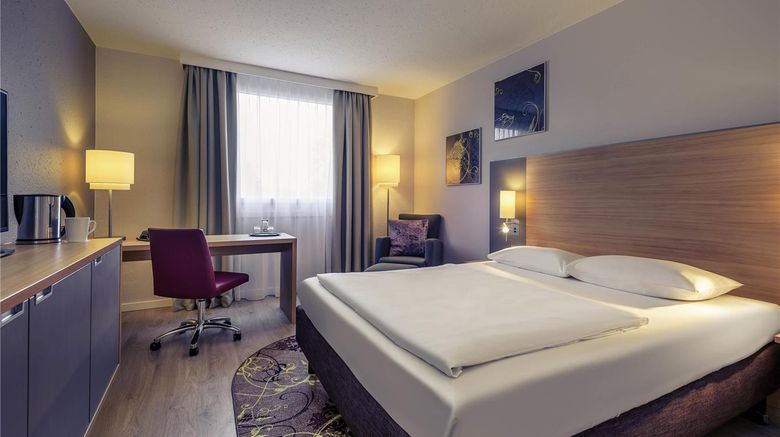 <b>Mercure Nuernberg West Room</b>. Images powered by <a href="https://iceportal.shijigroup.com/" title="IcePortal" target="_blank">IcePortal</a>.
