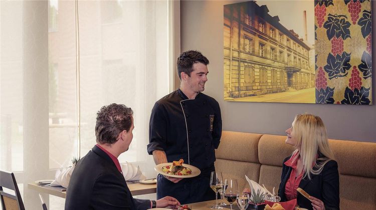Mercure Nuernberg West Restaurant