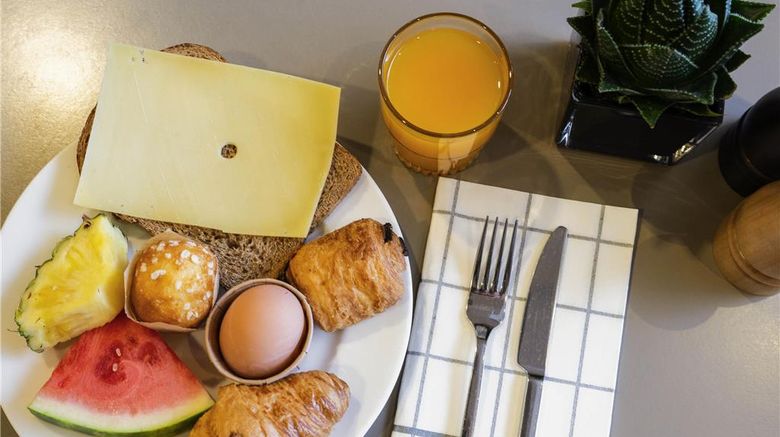 <b>Novotel Amsterdam City Hotel Restaurant</b>. Images powered by <a href="https://iceportal.shijigroup.com/" title="IcePortal" target="_blank">IcePortal</a>.