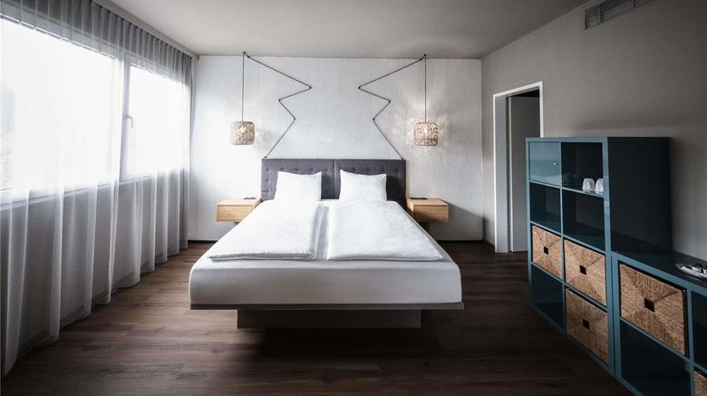<b>Ibis Styles Linz Suite</b>. Images powered by <a href="https://iceportal.shijigroup.com/" title="IcePortal" target="_blank">IcePortal</a>.