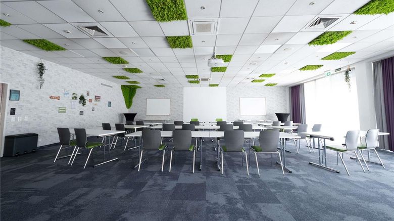 <b>Ibis Styles Linz Meeting</b>. Images powered by <a href="https://iceportal.shijigroup.com/" title="IcePortal" target="_blank">IcePortal</a>.