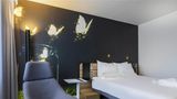 <b>Novotel Wroclaw Room</b>. Images powered by <a href="https://iceportal.shijigroup.com/" title="IcePortal" target="_blank">IcePortal</a>.