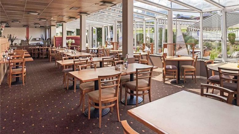 <b>Ibis 3 Lacs Neuchatel Thielle Restaurant</b>. Images powered by <a href="https://iceportal.shijigroup.com/" title="IcePortal" target="_blank">IcePortal</a>.