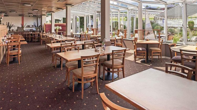 Ibis 3 Lacs Neuchatel Thielle Restaurant
