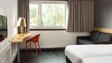 Ibis 3 Lacs Neuchatel Thielle Room