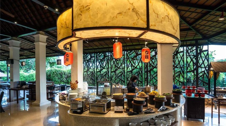 <b>Novotel Bogor Golf Resort Convention Cnt Restaurant</b>. Images powered by <a href="https://iceportal.shijigroup.com/" title="IcePortal" target="_blank">IcePortal</a>.