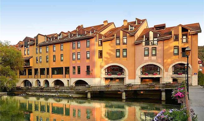 Ibis Hotel Annecy Exterior