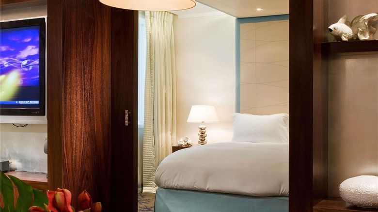 <b>Sofitel Marseille Vieux Port Suite</b>. Images powered by <a href="https://iceportal.shijigroup.com/" title="IcePortal" target="_blank">IcePortal</a>.