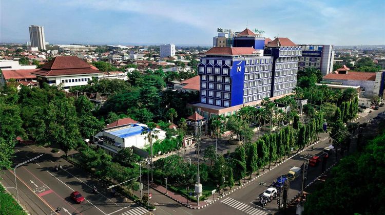 Novotel Solo Exterior