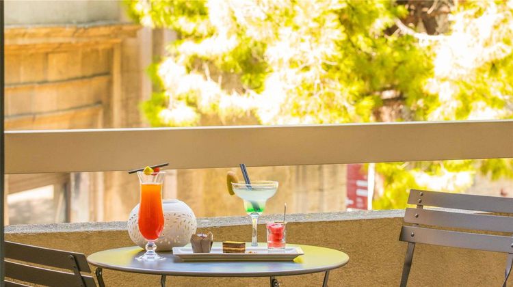 Mercure pont D'Avignon Exterior