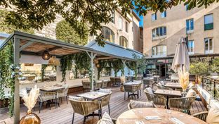 Mercure pont D'Avignon