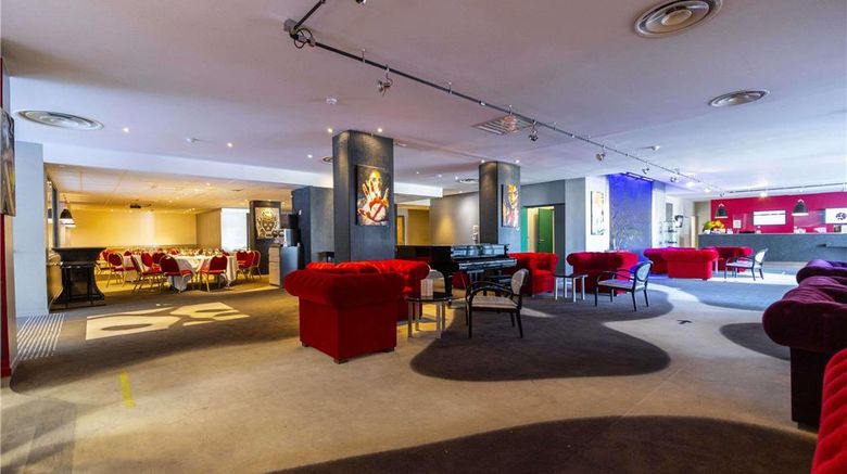 <b>Mercure Bordeaux le Lac Exterior</b>. Images powered by <a href="https://iceportal.shijigroup.com/" title="IcePortal" target="_blank">IcePortal</a>.