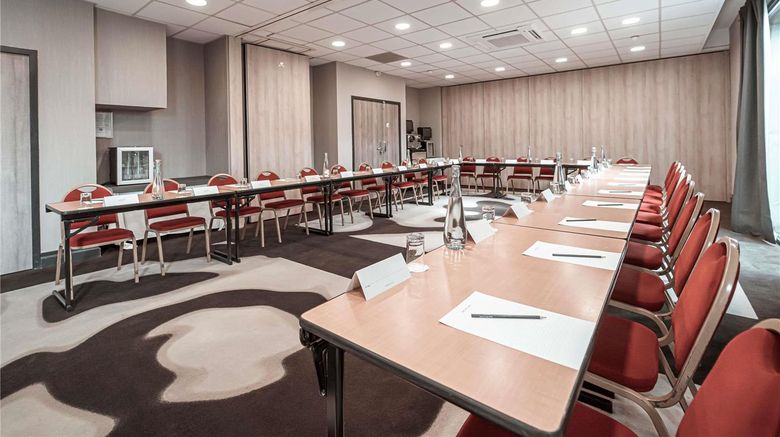 <b>Mercure Bordeaux le Lac Meeting</b>. Images powered by <a href="https://iceportal.shijigroup.com/" title="IcePortal" target="_blank">IcePortal</a>.