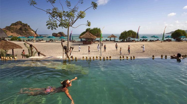 Novotel Lombok Pool