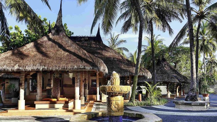 Novotel Lombok Exterior