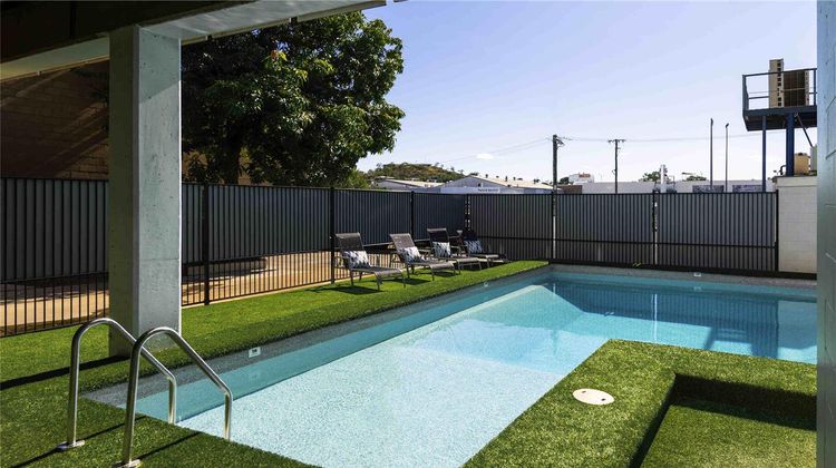 Ibis Styles Mt Isa Verona Pool
