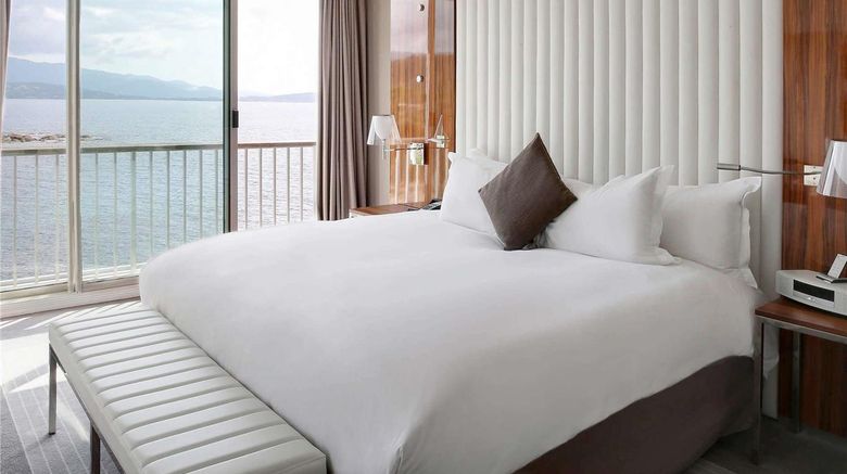 <b>Sofitel Golfe d'Ajaccio Thalasso Suite</b>. Images powered by <a href="https://iceportal.shijigroup.com/" title="IcePortal" target="_blank">IcePortal</a>.