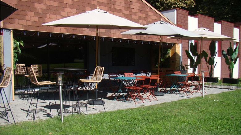 <b>Ibis Hotel Bourg-en-Bresse Exterior</b>. Images powered by <a href="https://iceportal.shijigroup.com/" title="IcePortal" target="_blank">IcePortal</a>.