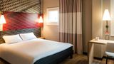 <b>Ibis Hotel Bourg-en-Bresse Room</b>. Images powered by <a href="https://iceportal.shijigroup.com/" title="IcePortal" target="_blank">IcePortal</a>.