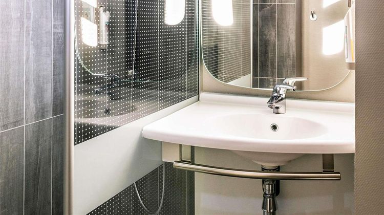 Ibis Hotel Bourg-en-Bresse Room