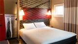 <b>Ibis Hotel Bourg-en-Bresse Room</b>. Images powered by <a href="https://iceportal.shijigroup.com/" title="IcePortal" target="_blank">IcePortal</a>.