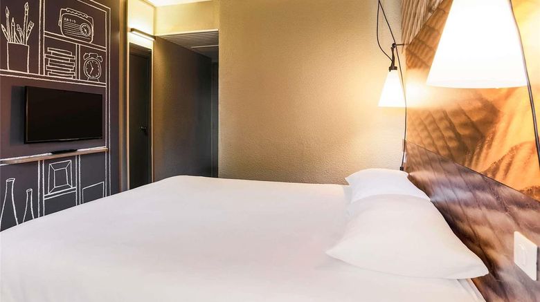 <b>ibis Carcassonne East La Cite Room</b>. Images powered by <a href="https://iceportal.shijigroup.com/" title="IcePortal" target="_blank">IcePortal</a>.