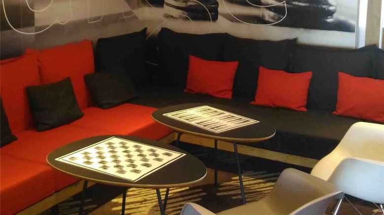 <b>Hotel Ibis Chalon sur Saone Nord Meeting</b>. Images powered by <a href="https://iceportal.shijigroup.com/" title="IcePortal" target="_blank">IcePortal</a>.