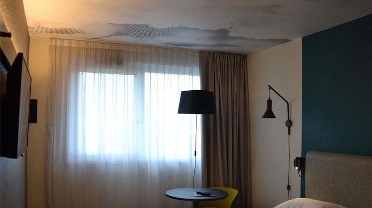 Ibis Hotel Chambery Room