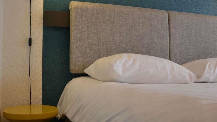 Ibis Hotel Chambery Room