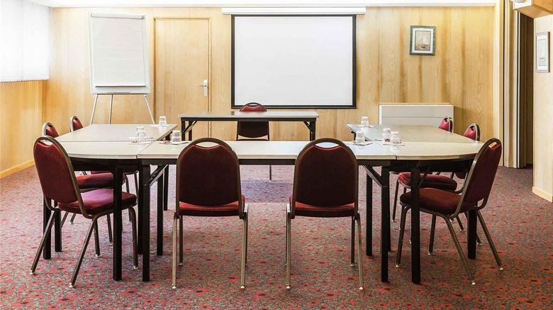 <b>Ibis Hotel Chatellerault Meeting</b>. Images powered by <a href="https://iceportal.shijigroup.com/" title="IcePortal" target="_blank">IcePortal</a>.