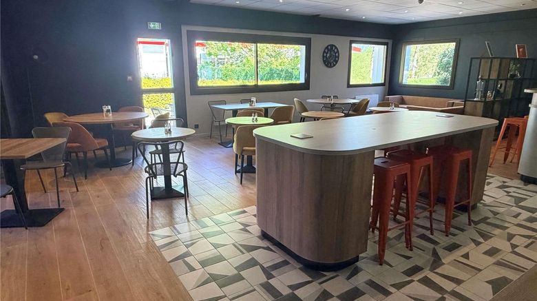 <b>Hotel Ibis Dieppe Val Druel Restaurant</b>. Images powered by <a href="https://iceportal.shijigroup.com/" title="IcePortal" target="_blank">IcePortal</a>.